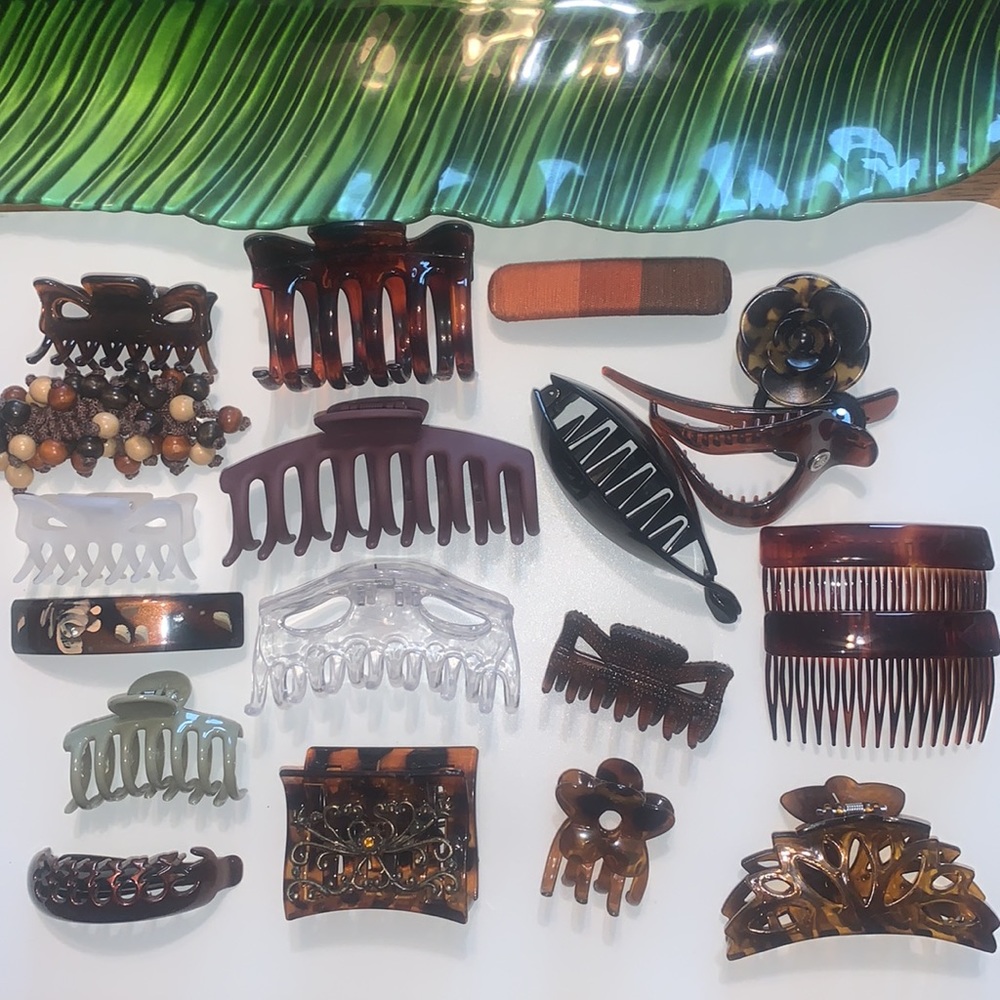 Lot of 19 hair accessories, earthtones, beads textures, florals, acrylic…